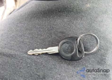 2005 Chevrolet Suburban 1500 Lt из США, поврежденный, VIN 3GNEC16Z45G172647